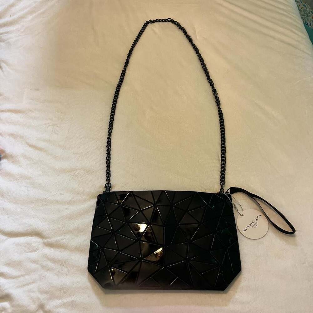 Patrizia Luca Milano Shiny Black Geometric Crossbody Chain Bag